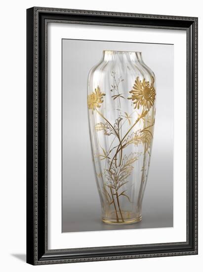 Vase à décor de chrysanthèmes-null-Framed Giclee Print