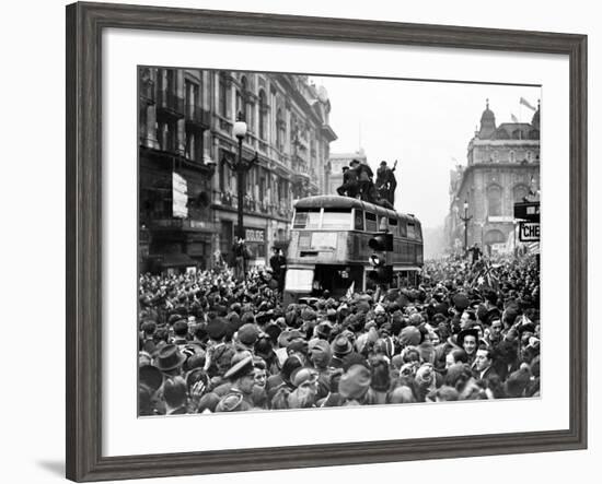 Ve Day Celebrations in London 1945-Nixon Greaves and-Framed Photographic Print