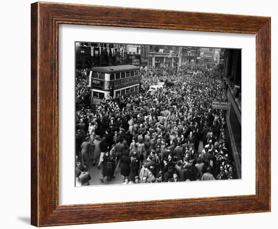 Ve Day Celebrations in London 1945-Nixon Greaves and-Framed Photographic Print