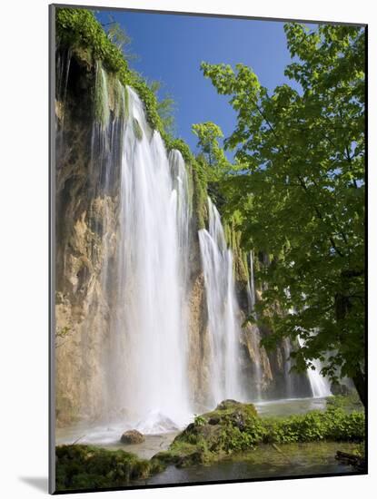 Veliki Prstavac Falls, Plitvice Lakes National Park (Plitvicka Jezera), Lika-Senj County, Croatia-Ruth Tomlinson-Mounted Photographic Print