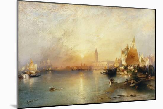 Venedig bei Sonnenuntergang mit der Santa Maria della Salute und dem Dogenpalast. 1902-Thomas Moran-Mounted Giclee Print