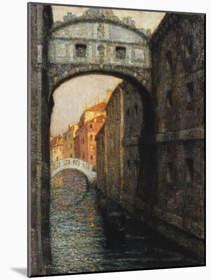 Venice - the Bridge of Sighs; Venise - Le Pont Des Soupirs, 1914-Henri Eugene Augustin Le Sidaner-Mounted Giclee Print