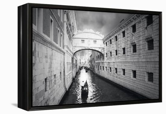 Venice-ValentinaPhotos-Framed Stretched Canvas