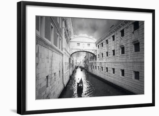 Venice-ValentinaPhotos-Framed Premium Giclee Print