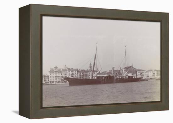 Venise, en avril, le Grace-Darling-null-Framed Premier Image Canvas