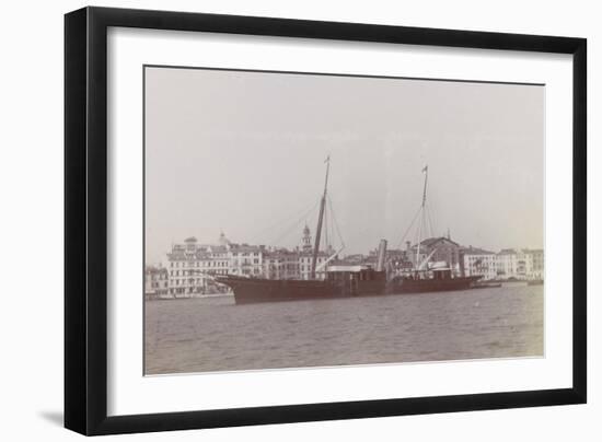 Venise, en avril, le Grace-Darling-null-Framed Giclee Print