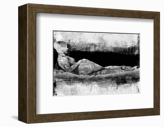 Venus d'Urban Ouest-Rosa Mesa-Framed Art Print