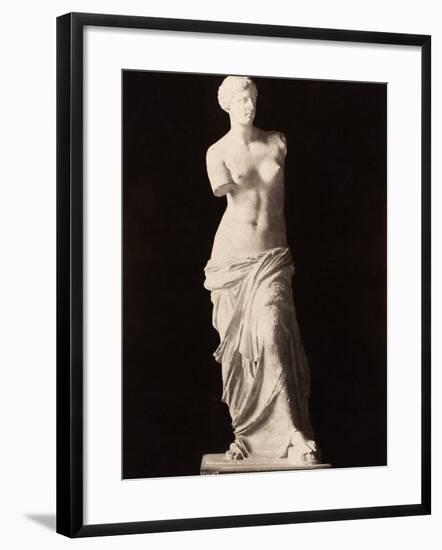 Venus De Milo-null-Framed Photographic Print