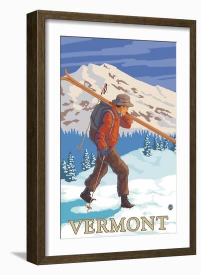 Vermont - Skier Carrying Skis-Lantern Press-Framed Art Print