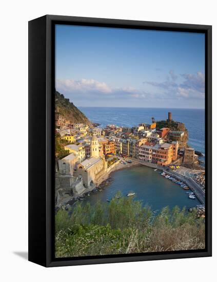 Vernazza, Cinque Terre, Riviera Di Levante, Liguria, Italy-Jon Arnold-Framed Premier Image Canvas