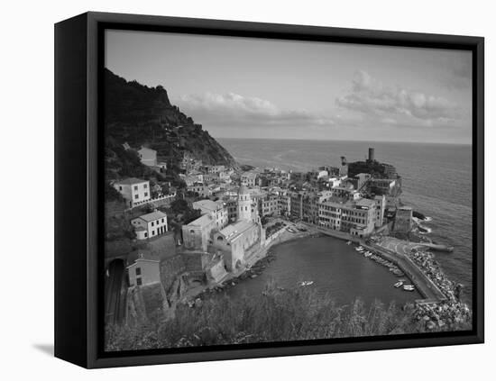 Vernazza, Cinque Terre, Riviera Di Levante, Liguria, Italy-Jon Arnold-Framed Premier Image Canvas