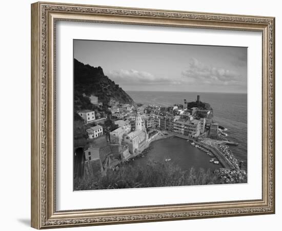 Vernazza, Cinque Terre, Riviera Di Levante, Liguria, Italy-Jon Arnold-Framed Photographic Print