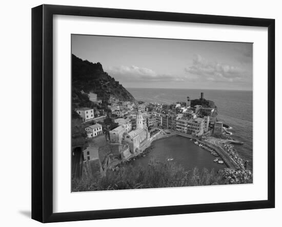 Vernazza, Cinque Terre, Riviera Di Levante, Liguria, Italy-Jon Arnold-Framed Photographic Print