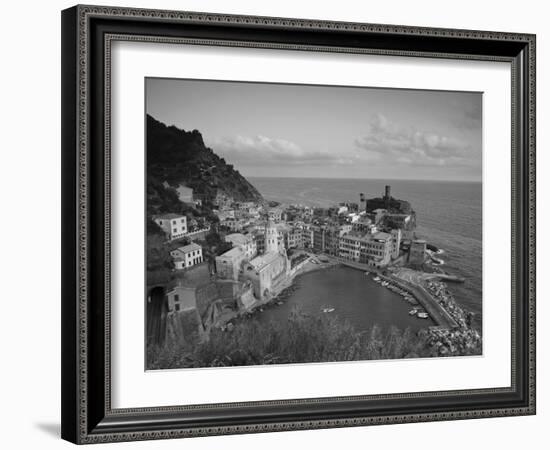 Vernazza, Cinque Terre, Riviera Di Levante, Liguria, Italy-Jon Arnold-Framed Photographic Print