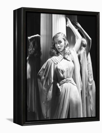 Veronica Lake, 1940-null-Framed Premier Image Canvas