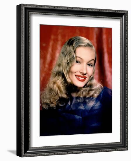 Veronica Lake, c.1942-null-Framed Photo