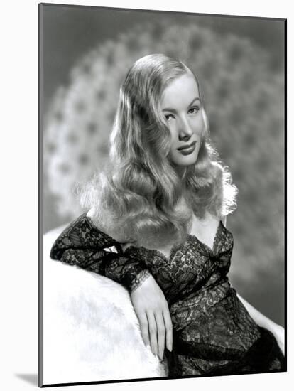 Veronica Lake, Early 1940s-null-Mounted Photo