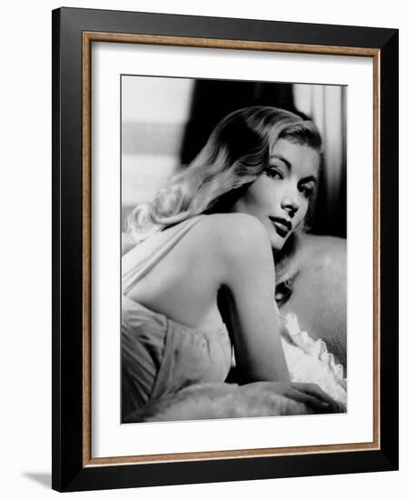 Veronica Lake, Early 1940s-null-Framed Photo