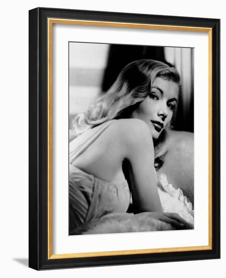 Veronica Lake, Early 1940s-null-Framed Photo