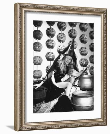 Veronica Lake, I Married a Witch, 1942-null-Framed Photographic Print