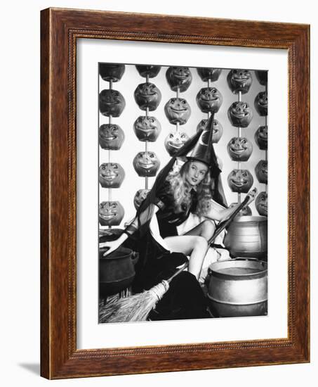 Veronica Lake, I Married a Witch, 1942-null-Framed Photographic Print