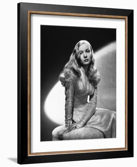 Veronica Lake, This Gun for Hire, 1942-null-Framed Photographic Print