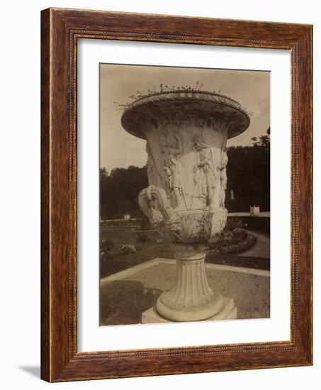 Versailles, , 1905-Eugene Atget-Framed Photographic Print