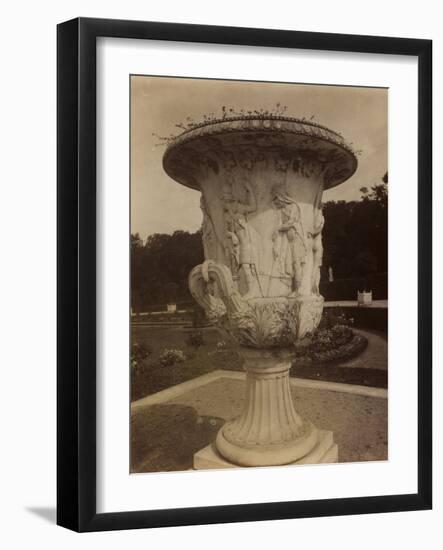 Versailles, , 1905-Eugene Atget-Framed Photographic Print