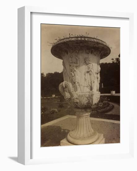 Versailles, , 1905-Eugene Atget-Framed Photographic Print