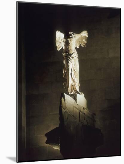 Victoire de Samothrace-null-Mounted Giclee Print