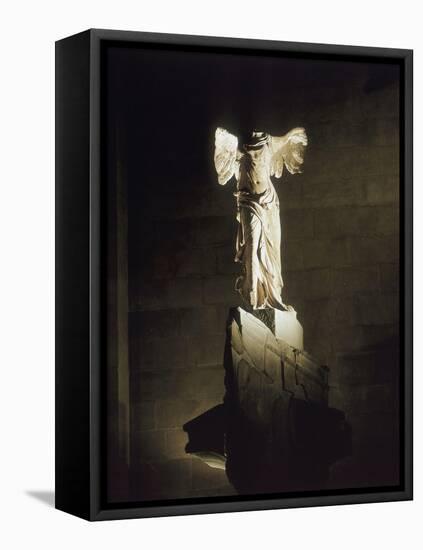 Victoire de Samothrace-null-Framed Premier Image Canvas