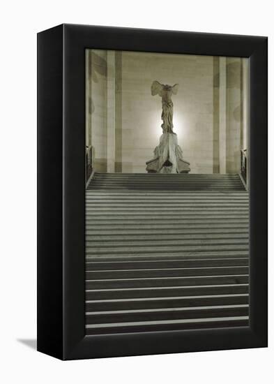 Victoire de Samothrace-null-Framed Premier Image Canvas