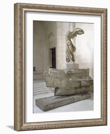 Victoire de Samothrace-null-Framed Giclee Print