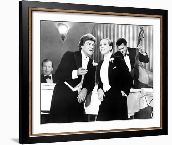 Victor Victoria (1982)-null-Framed Photo