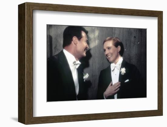 Victor Victoria (photo)-null-Framed Photo