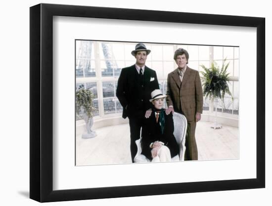 Victor Victoria (photo)-null-Framed Photo