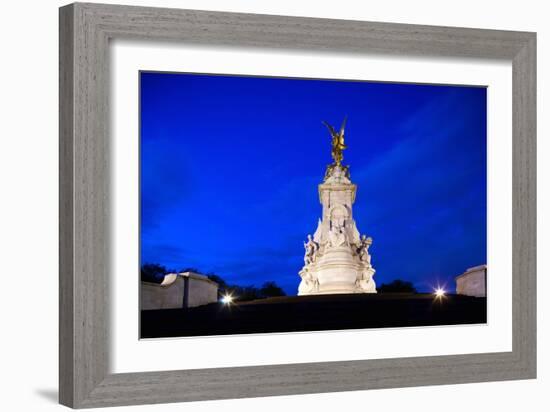 Victoria Memorial, London, England, United Kingdom-Felipe Rodriguez-Framed Photographic Print