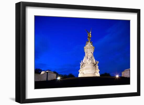 Victoria Memorial, London, England, United Kingdom-Felipe Rodriguez-Framed Photographic Print