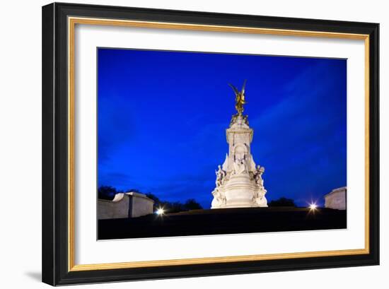 Victoria Memorial, London, England, United Kingdom-Felipe Rodriguez-Framed Photographic Print