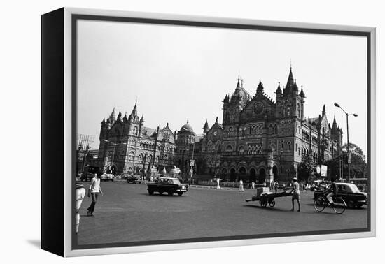 Victoria Terminus Railway Station, Mumbai, Maharashtra, India, 1982-null-Framed Premier Image Canvas