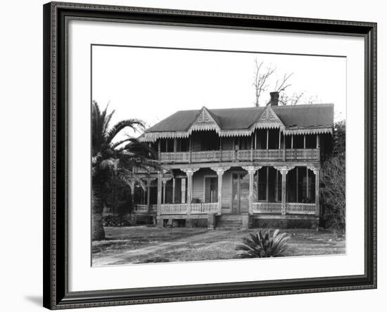 Victorian cottage in Waveland, Mississippi, 1936-Walker Evans-Framed Photographic Print