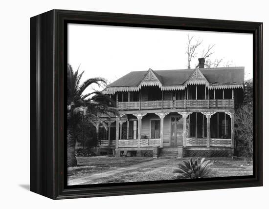 Victorian cottage in Waveland, Mississippi, 1936-Walker Evans-Framed Premier Image Canvas