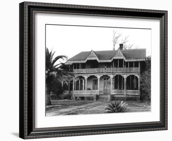 Victorian cottage in Waveland, Mississippi, 1936-Walker Evans-Framed Photographic Print