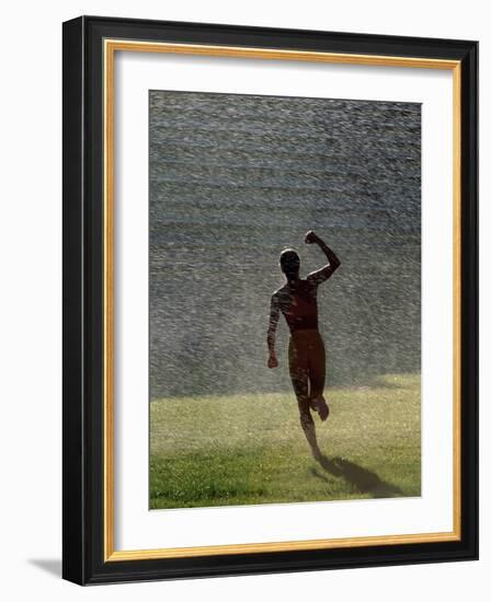 Victorious-null-Framed Photographic Print