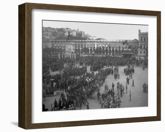 Victory celebrations in Praca do Comercio, Lisbon, 1918-null-Framed Photographic Print