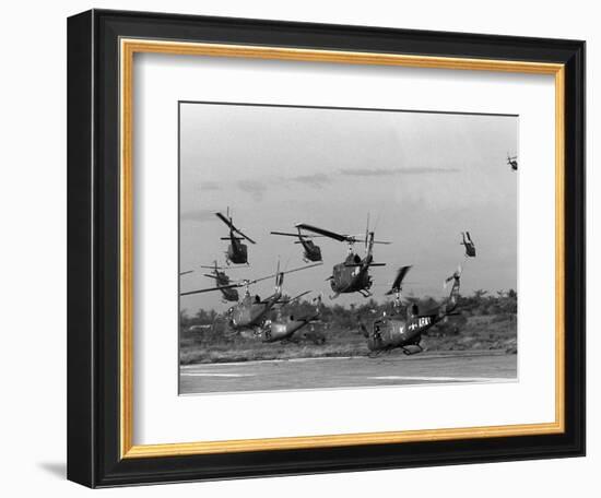 Vietnam Helicopter Assault-Associated Press-Framed Photographic Print