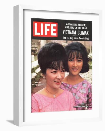 Vietnam's Madame Nhu and Daughter, October 11, 1963-John Loengard-Framed Photographic Print