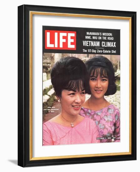 Vietnam's Madame Nhu and Daughter, October 11, 1963-John Loengard-Framed Photographic Print