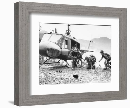 Vietnam War Hamburger Hill US Wounded-Associated Press-Framed Photographic Print