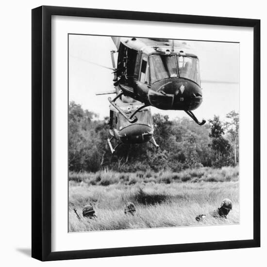 Vietnam War Helicopter Landing-Horst Faas-Framed Photographic Print